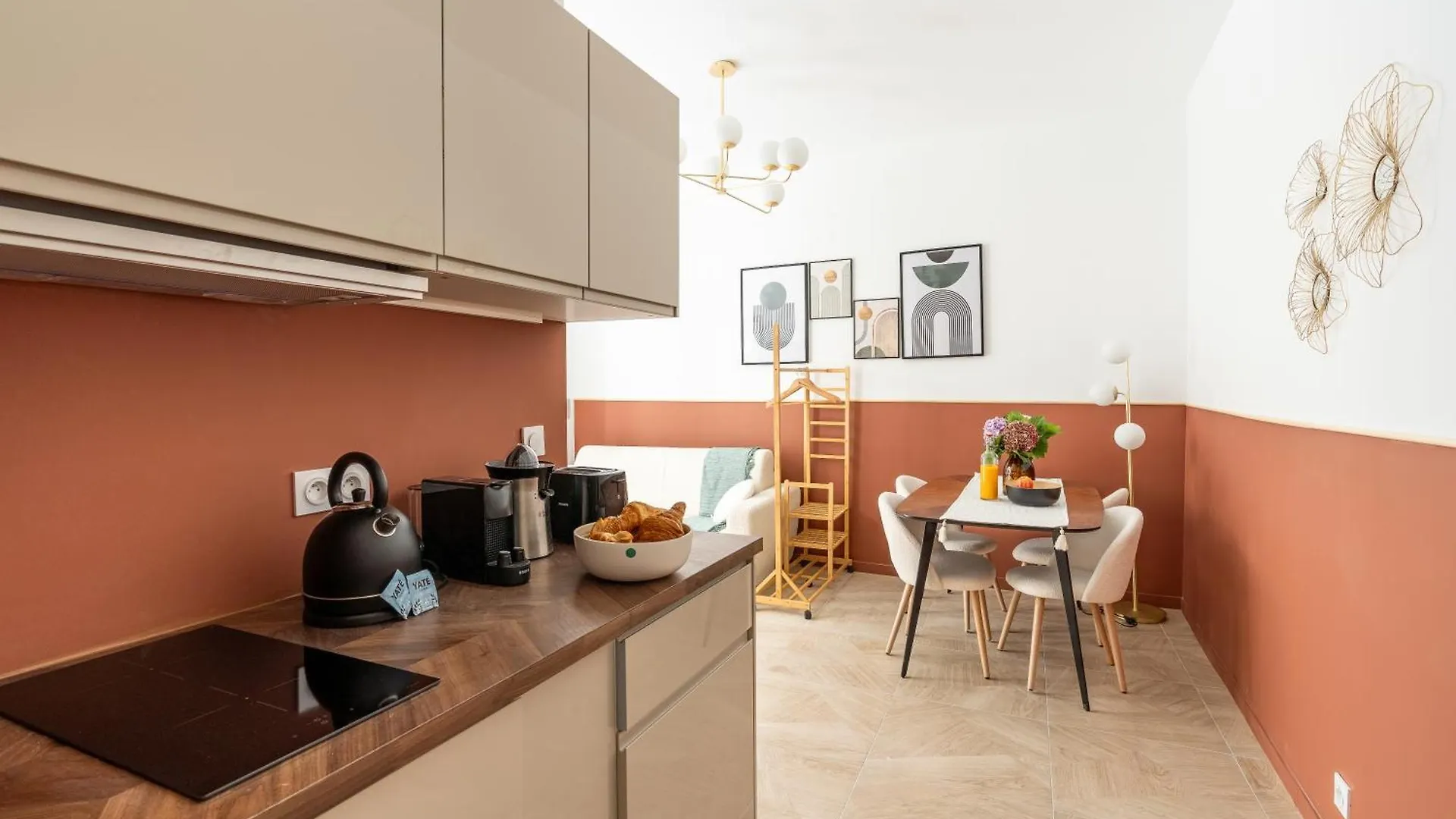 Calm And Cozy Flat - Central Location Paris Apartment